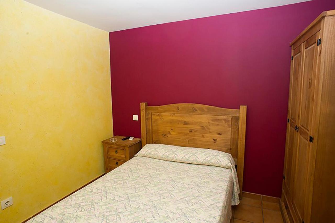 Hostal Velarde Talavera de la Reina Esterno foto